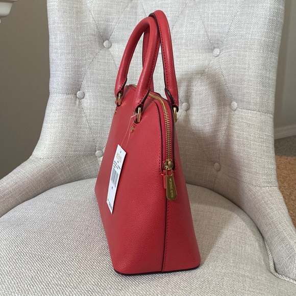 NEW Michael Kors Bag! - Picture 2 of 8